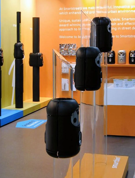 Post-mounted Smartbin cigarette and chewing gum bins