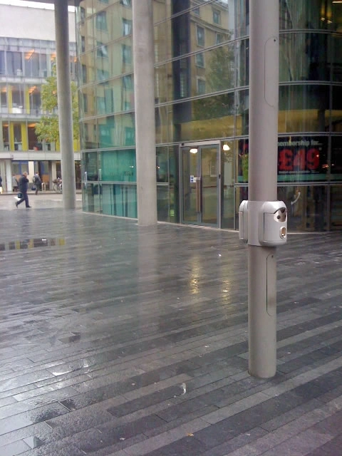 Post-mounted Smartbin cigarette and chewing gum bins