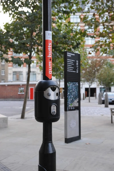 Post-mounted Smartbin cigarette and chewing gum bins