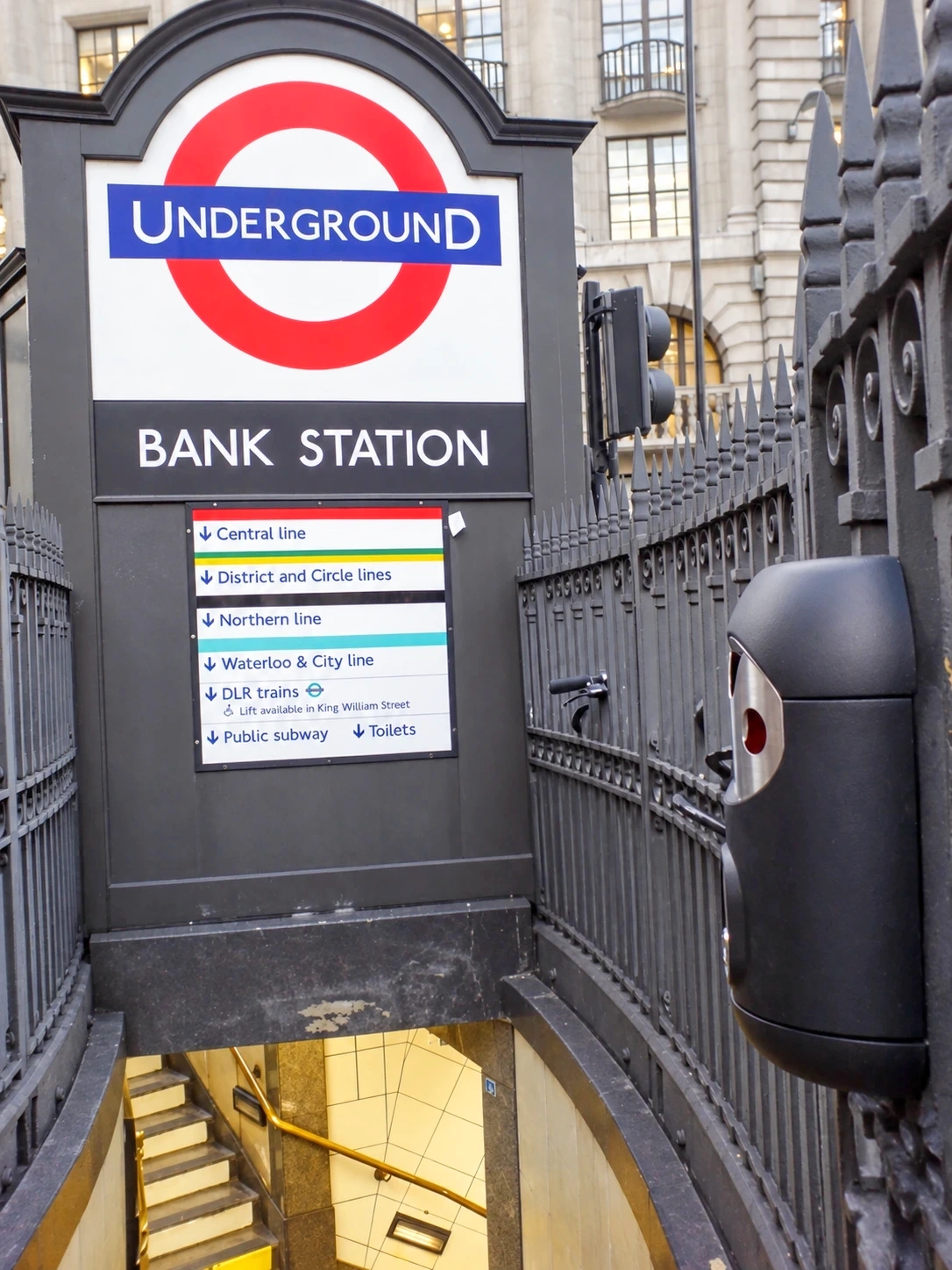 Railing-mounted Smartbin cigarette and chewing gum bins