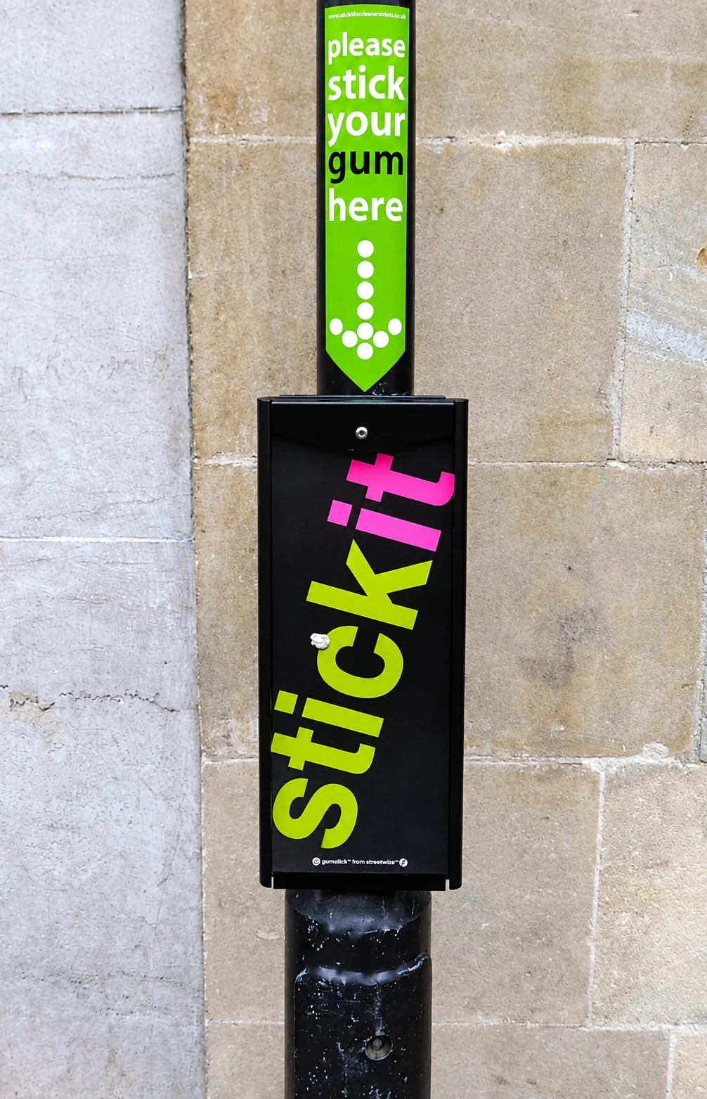 Gumstick chewing gum disposal board