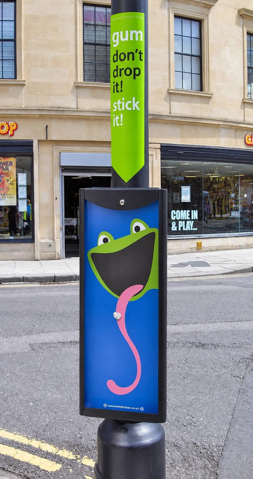 Gumstick chewing gum disposal board