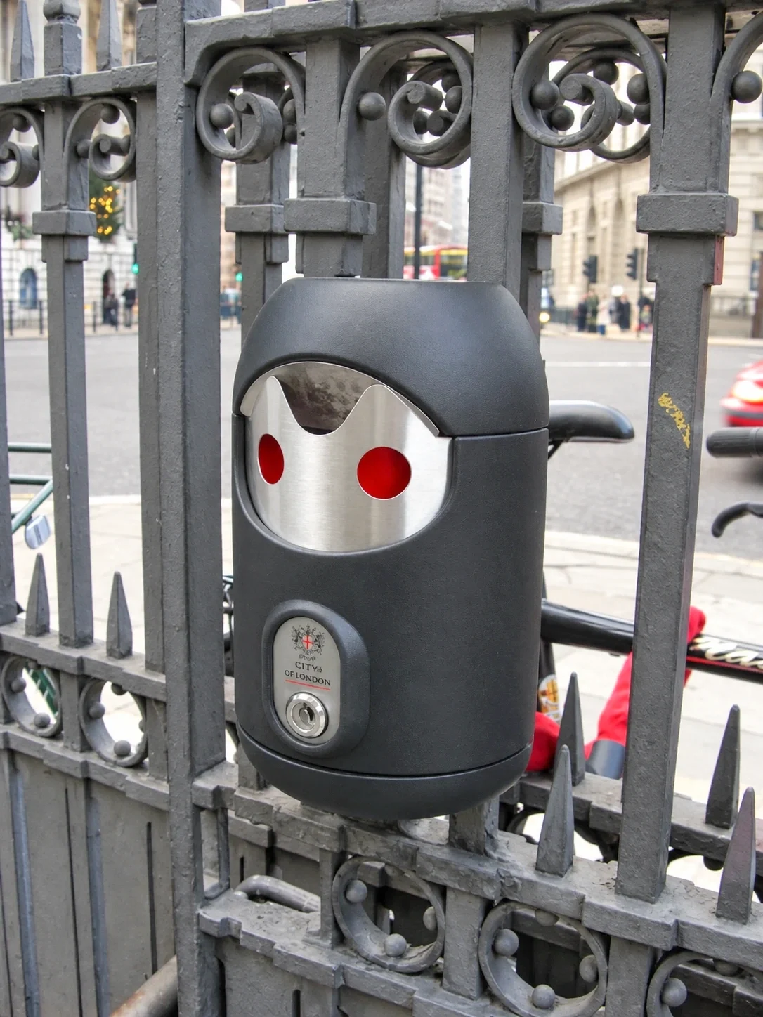 Railing-mounted Smartbin cigarette and chewing gum bins
