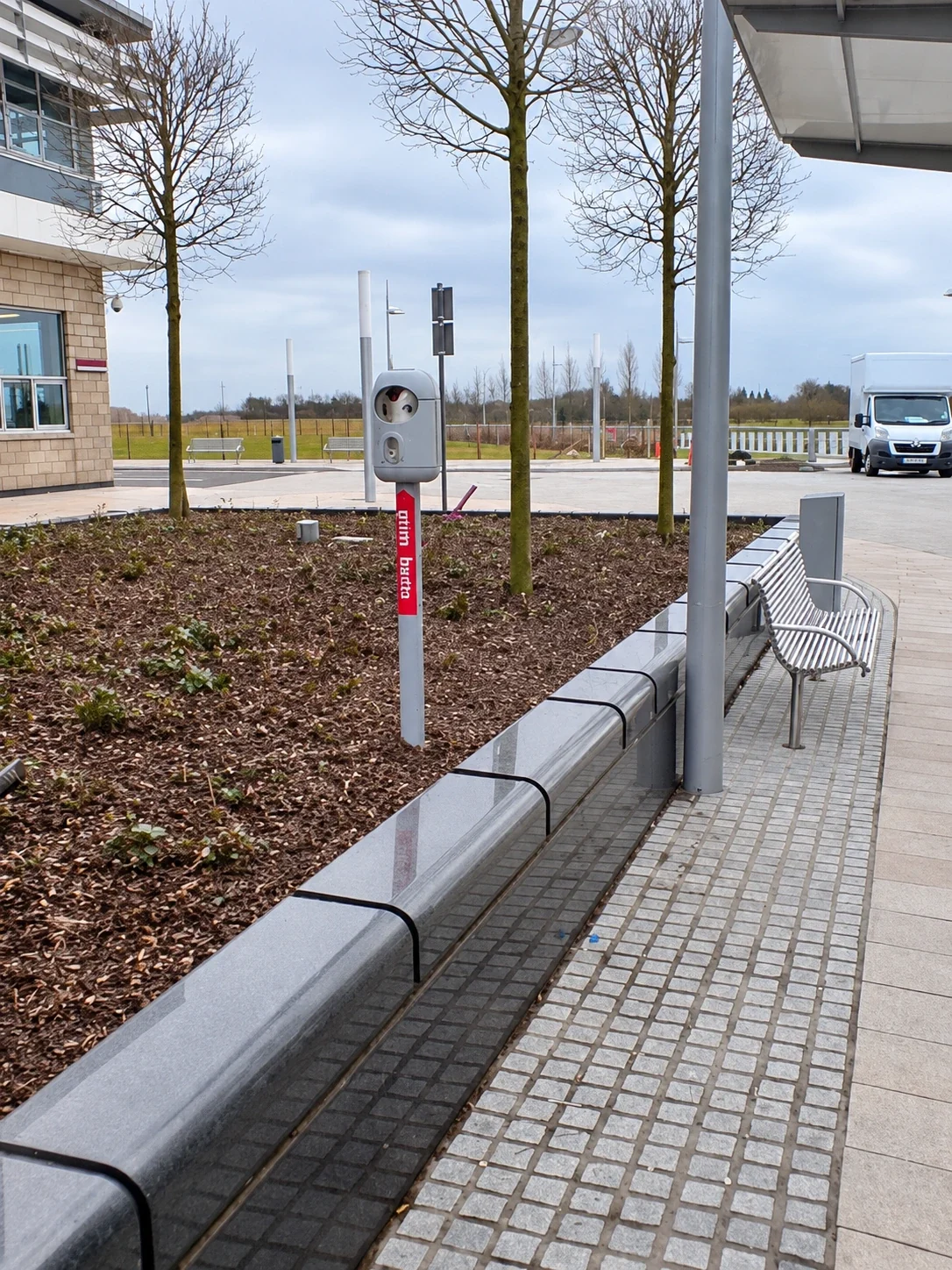 Freestanding Smartbin cigarette and chewing gum bins