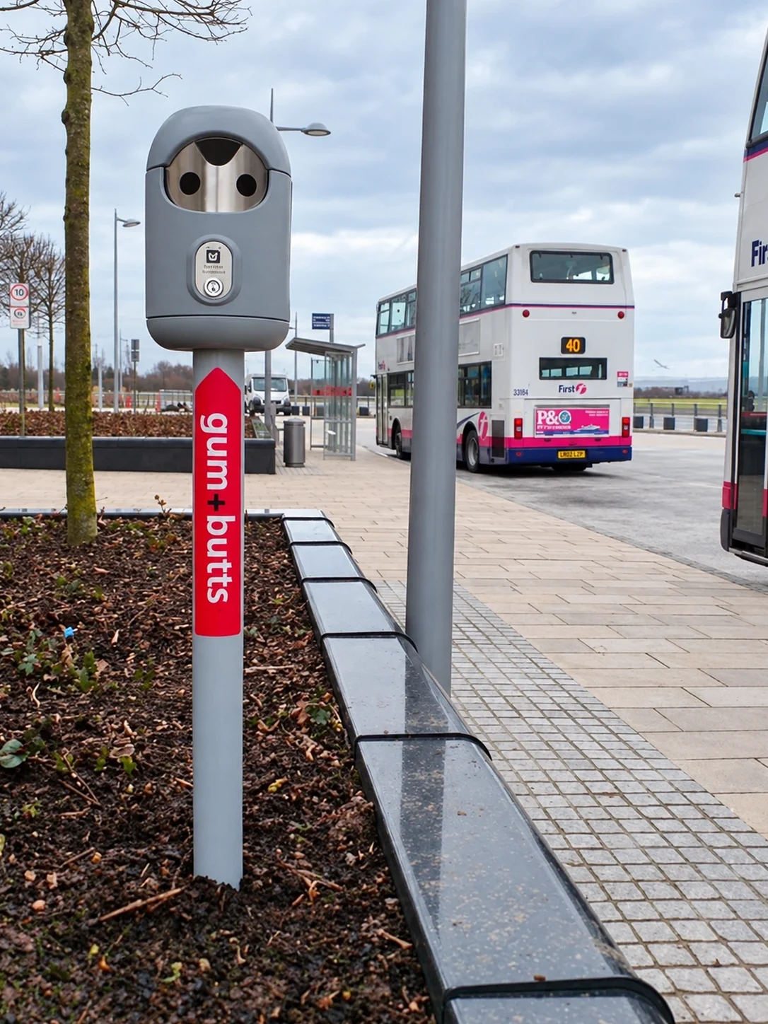 Freestanding Smartbin cigarette and chewing gum bins