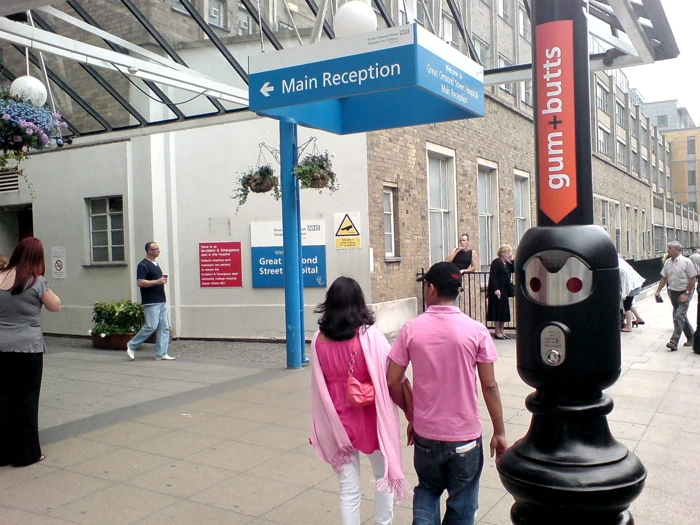 Smartbin installation on a street column
