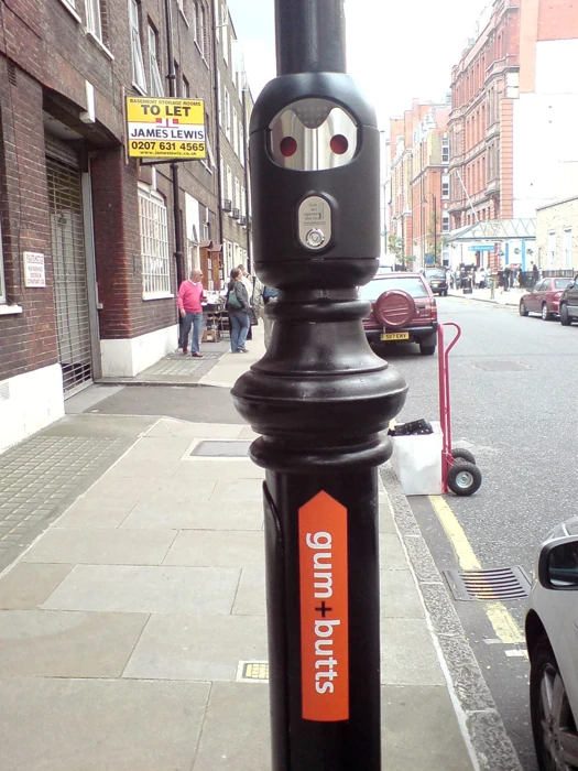 Smartbin installation on a street column